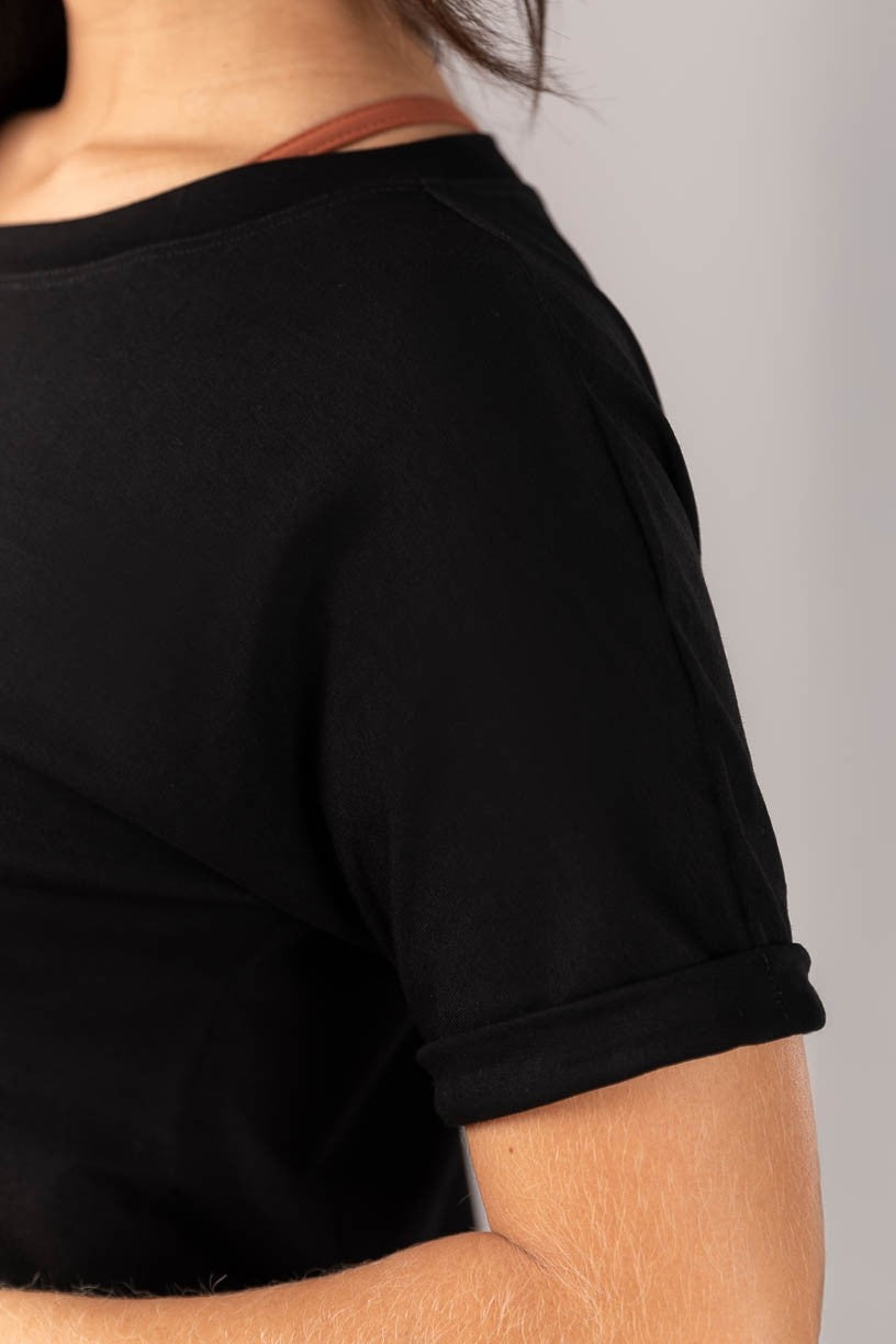 Blusa com Dobra na Manga (Preto) | Ref: K4346-A