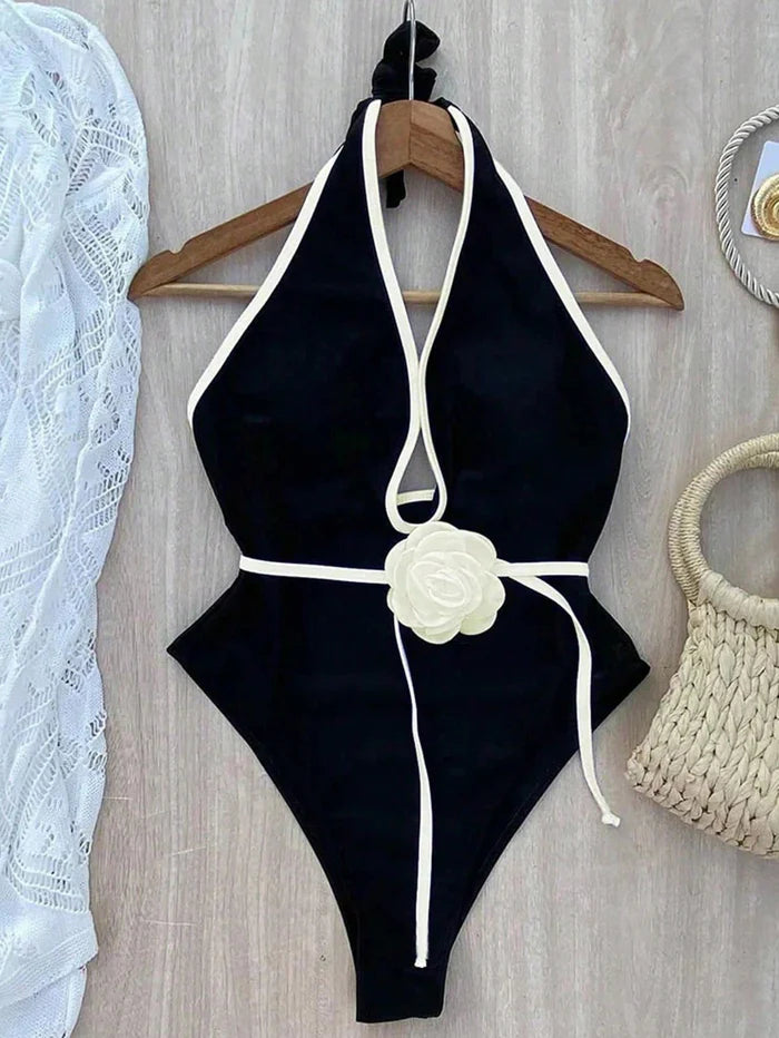 Maiô Style Decote Halter e Detalhe Flores