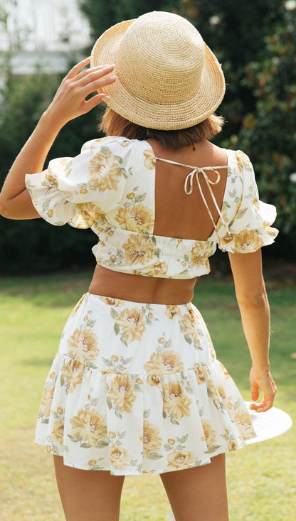 Conjuntos de saia e top cropped floral amarelo