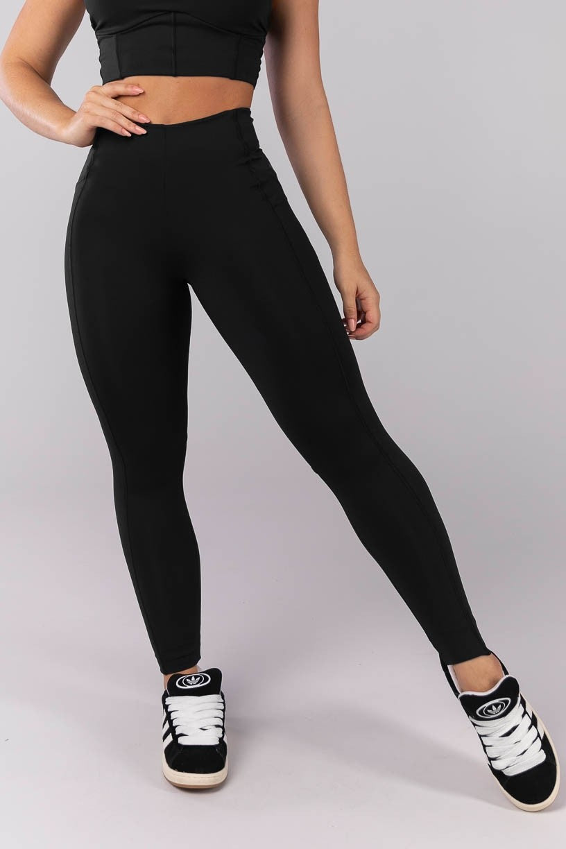 Calça Legging com Coberturas (Preto) | Ref: K4103-B