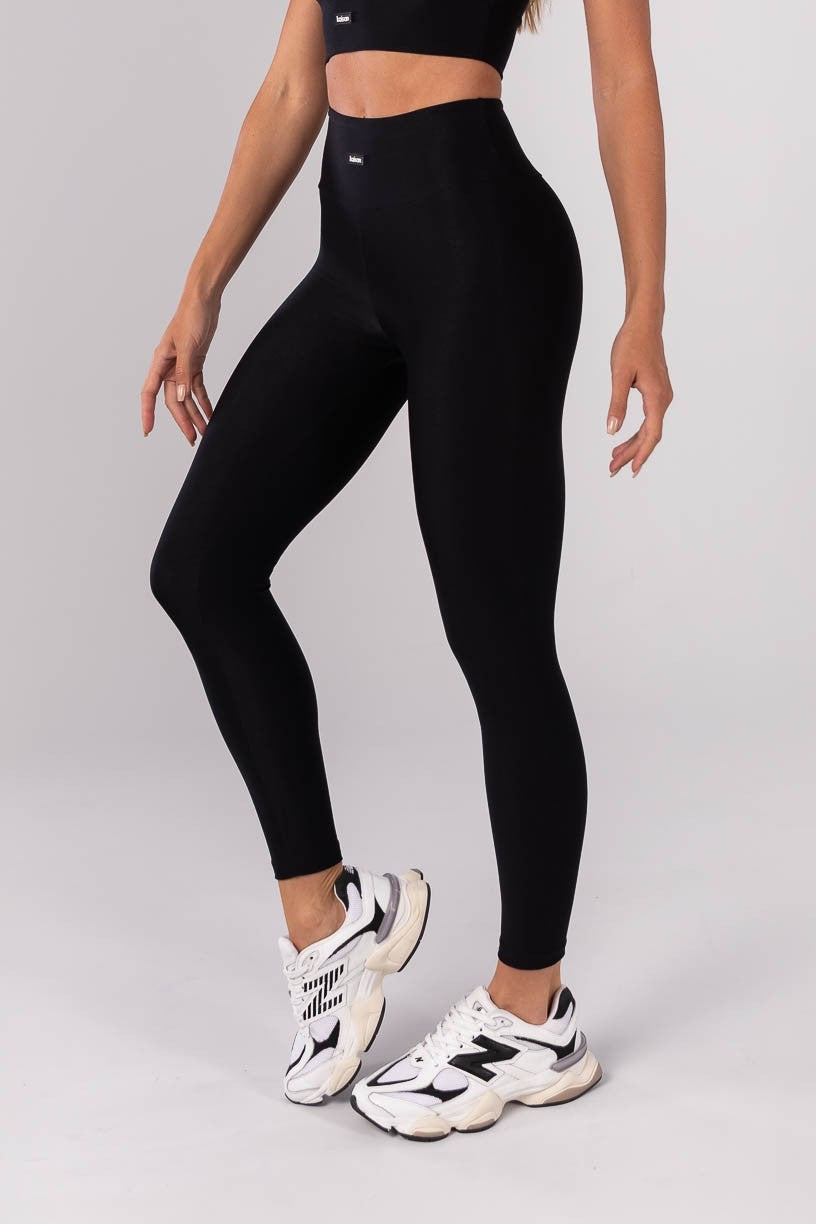 Calça Legging Básica Canelada (Preto) | Ref: K4190-A