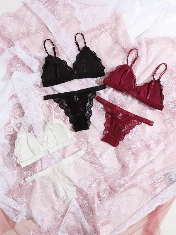 Kit com 3x conjuntos de lingerie de renda floral