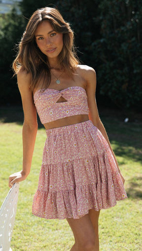 Conjuntos de saia e top cropped floral rosa